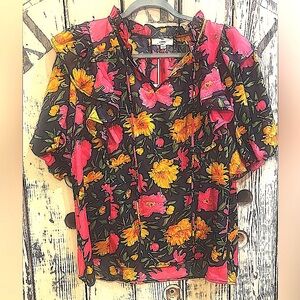 Entro floral blouse w/ruffle detail